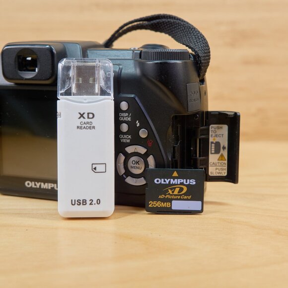 Olympus SP-500UZ 6 MP Digital Camera, 10x Optical Zoom - Picture 9 of 9